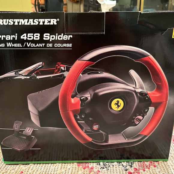 Thrustmaster - Ferrari 458 Spider racing wheel and pedals (Xbox X/S & One) - Picture 2 of 14